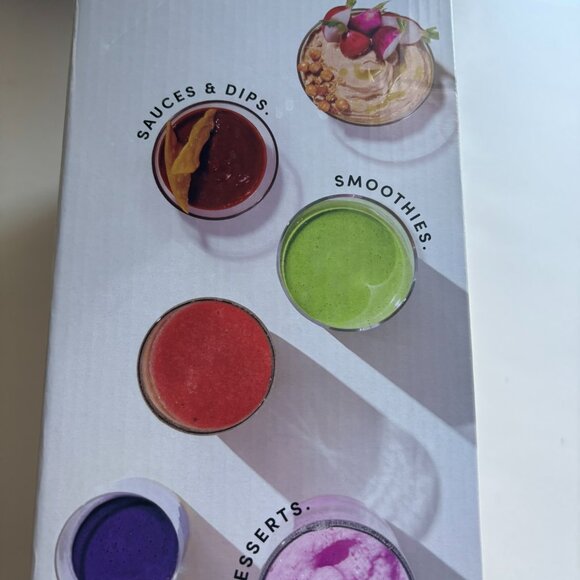 NEW Nutribullet Pro 900 Series - Matte White: 900-Watt Personal Blender, Smoothi - Picture 8 of 12